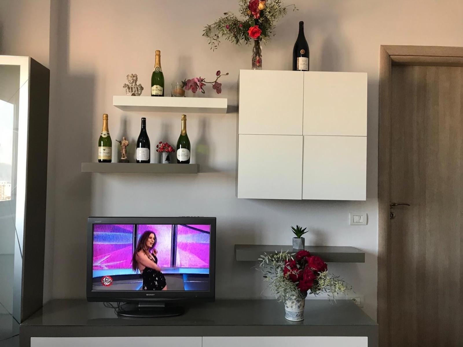 فندق Queen Isabella Premium فلورا الغرفة الصورة